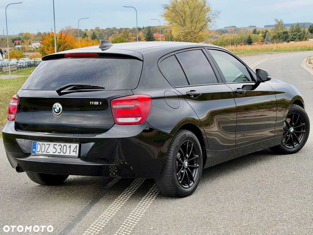 BMW Seria 1 116I 2013 photo 2