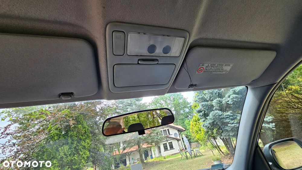 Toyota RAV4 1.8 VVT-i 4x2 - 18