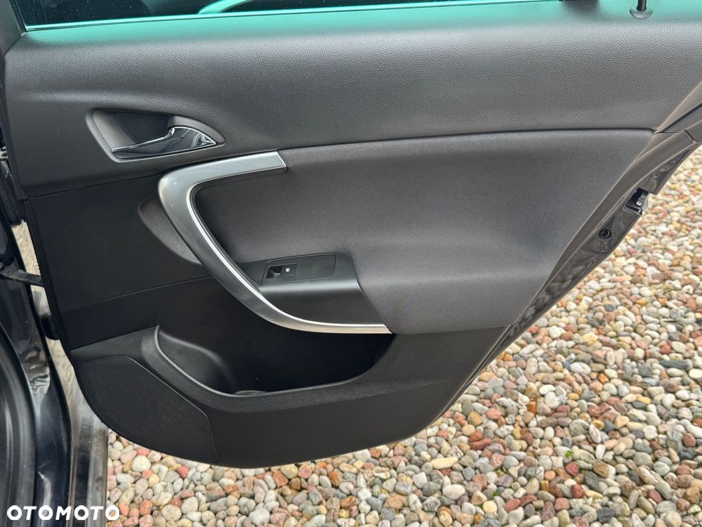 Opel Insignia Sports Tourer 2.0 Diesel Business Edition - 29