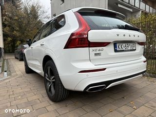 Volvo XC 60 B5 B AWD R-Design - 3