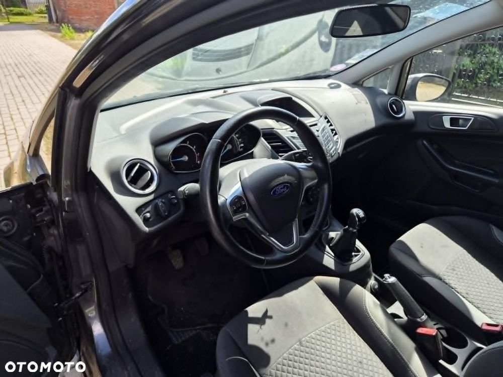 Ford Fiesta - 11