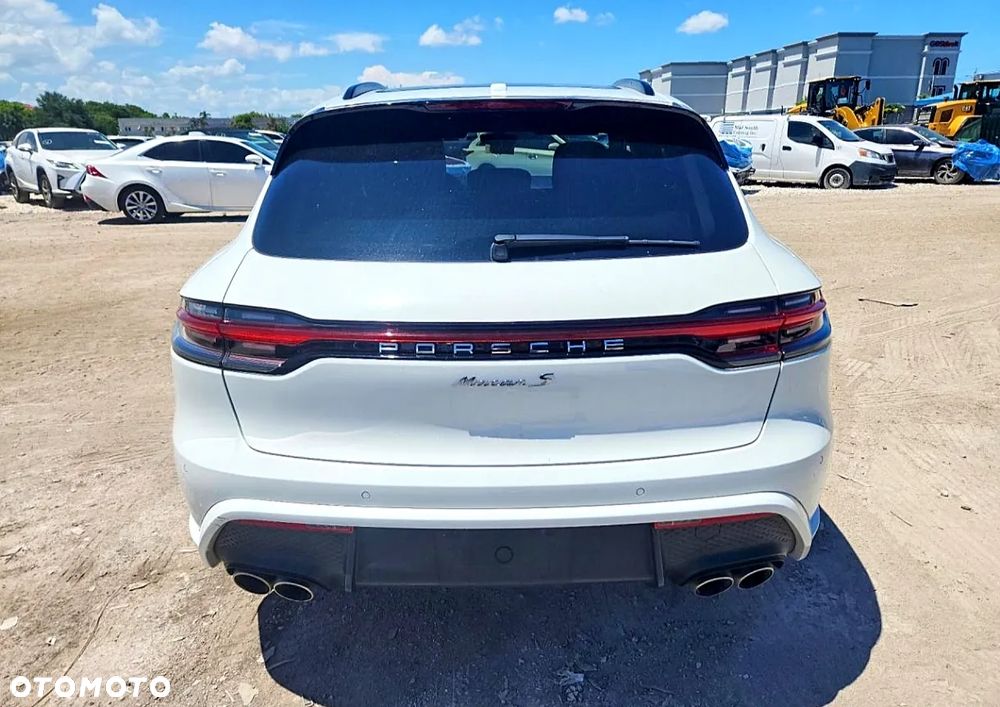 Porsche Macan - 4
