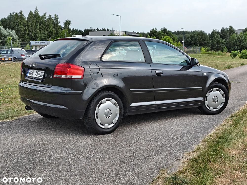 Audi A3 3-drzwiowe 1.6 Ambiente - 21