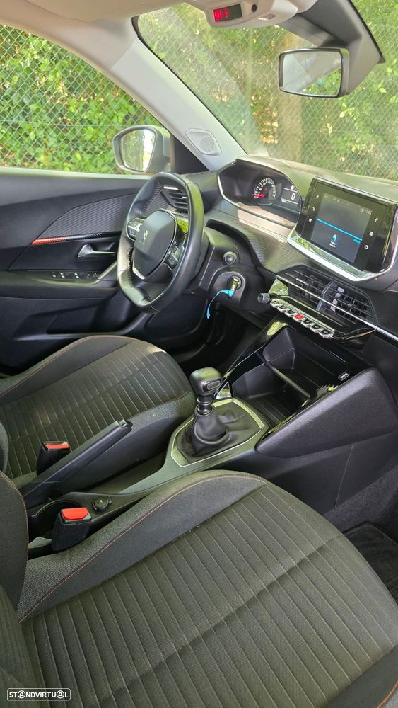 Peugeot 2008 1.2 PureTech Allure - 5