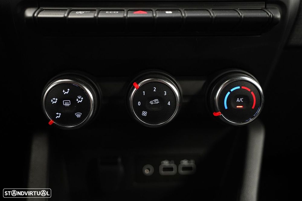 Renault Clio 1.0 TCe Evolution Bi-Fuel - 11