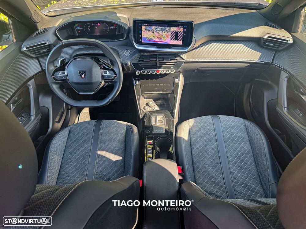 Peugeot 2008 1.2 Hybrid Allure e-DCS6 - 28