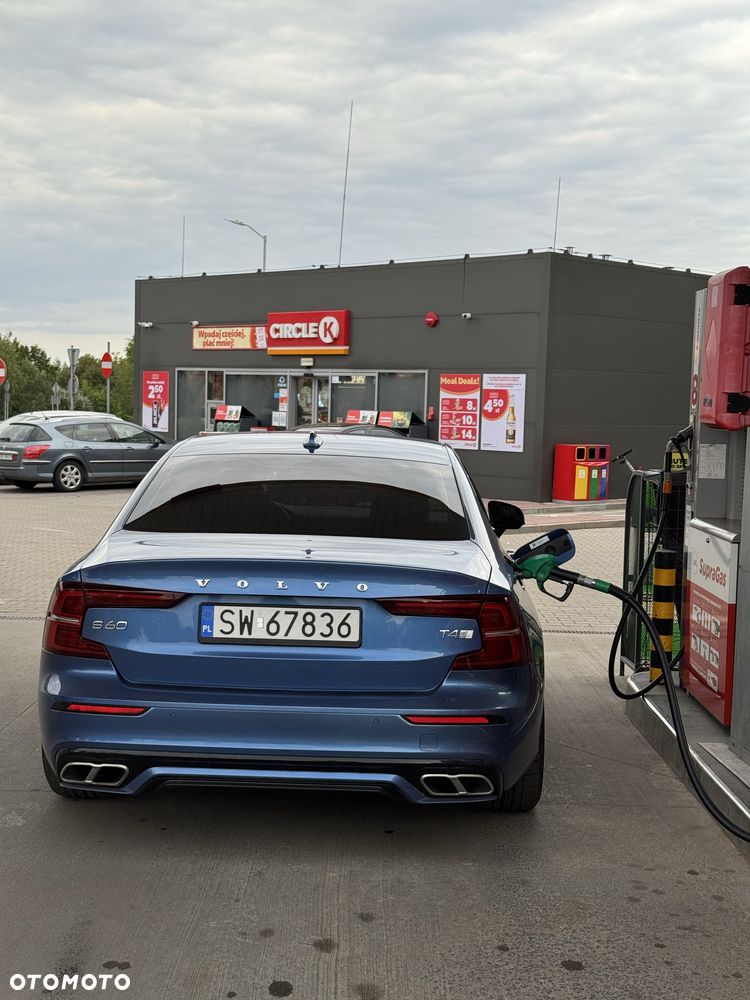 Volvo S60 - 2