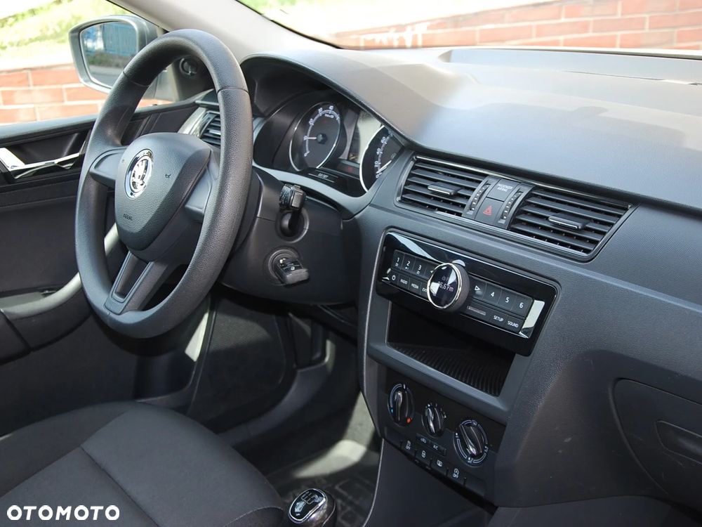 Skoda RAPID 1.0 TSI Active - 6