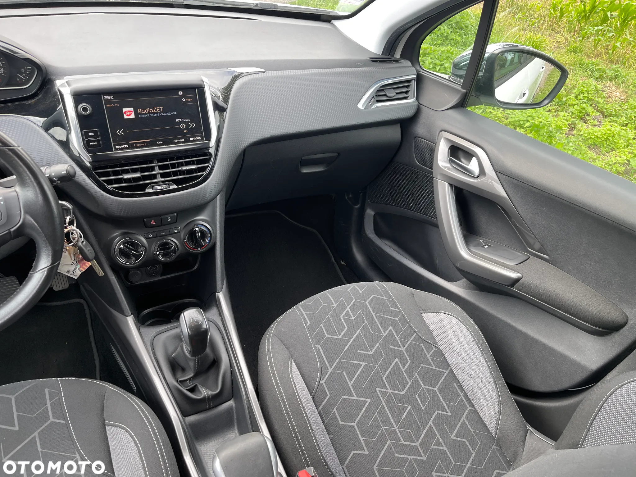 Peugeot 2008 1.2 Pure Tech Style - 10