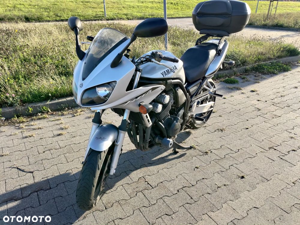 Yamaha FZS - 13