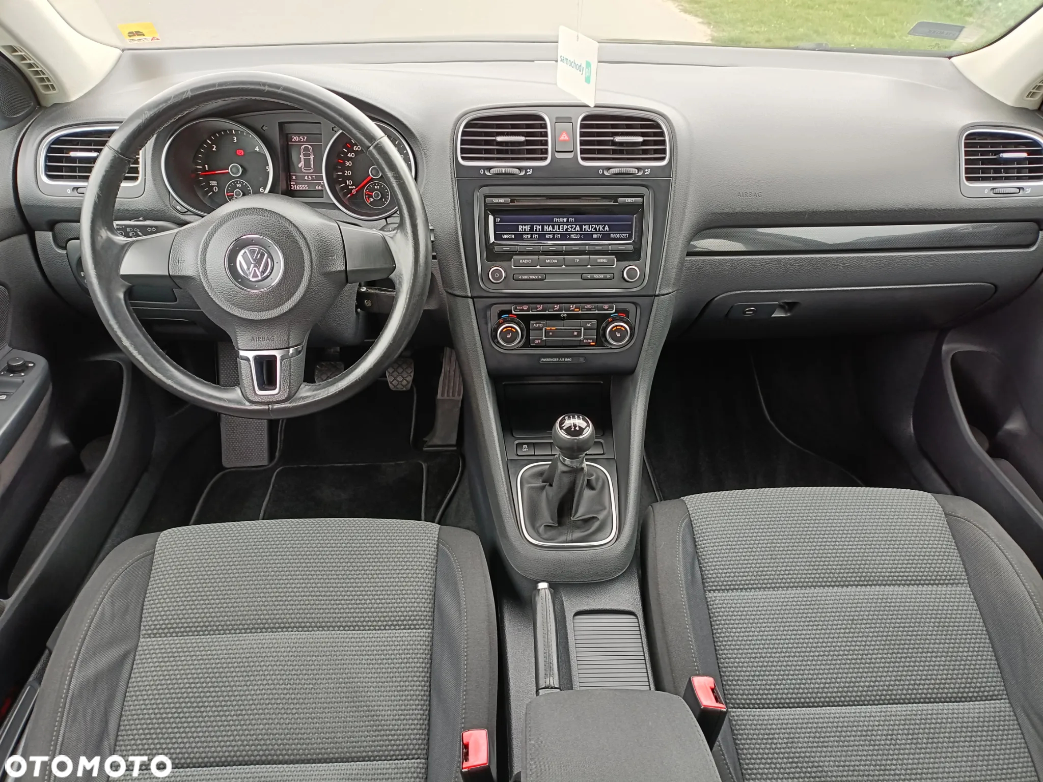 Volkswagen Golf VI 1.6 TDI Comfortline - 2