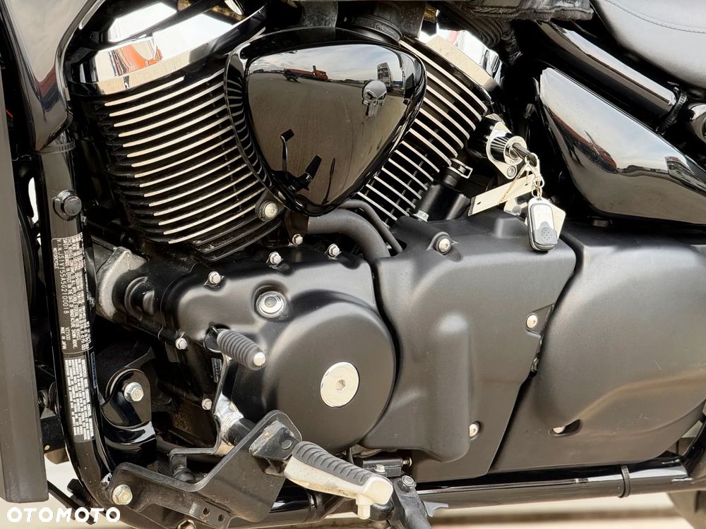 Suzuki Boulevard - 29
