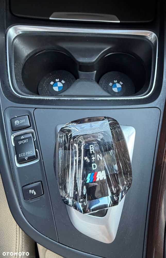 BMW Seria 3 320i Sport-Aut Sport Line - 24