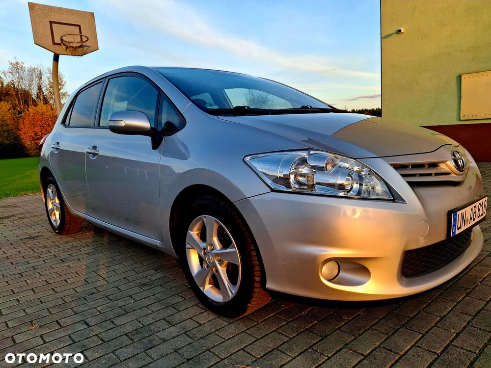 Toyota Auris 1.6 Executive - 5