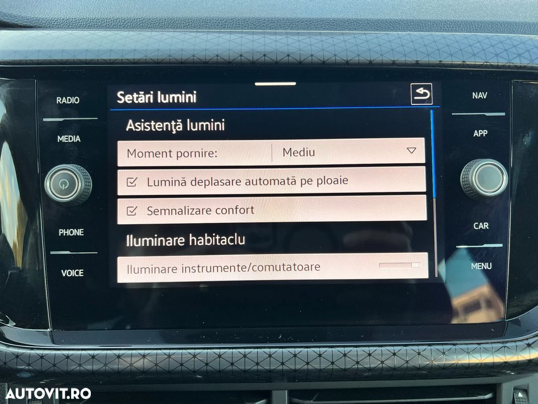 Volkswagen T-Cross - 22