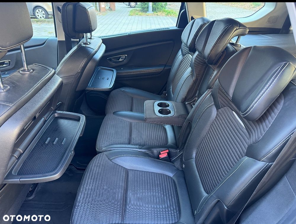 Renault Scenic 1.6 dCi Intens - 11