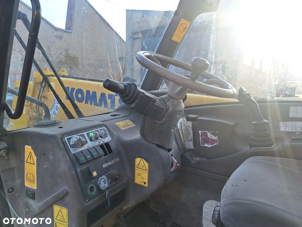 Komatsu WH613 - 10