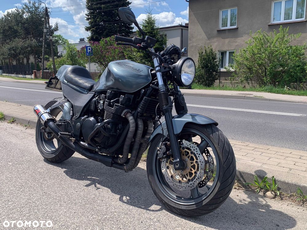 Kawasaki ZR - 6