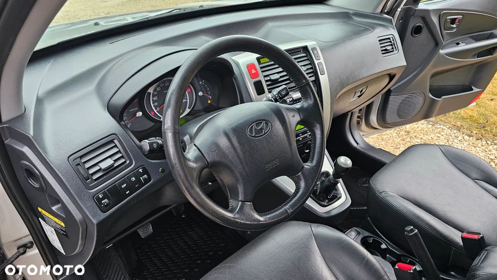 Hyundai Tucson 2.0 2WD GLS Style - 15