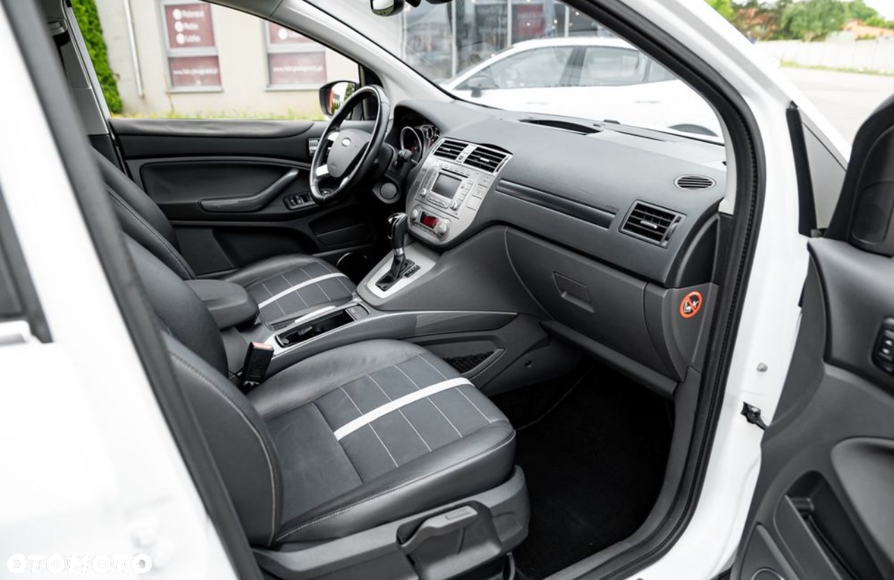 Ford Kuga 2.5 4x4 Titanium - 22
