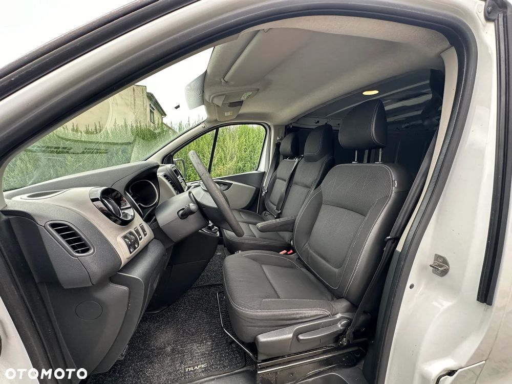 Renault Trafic - 14