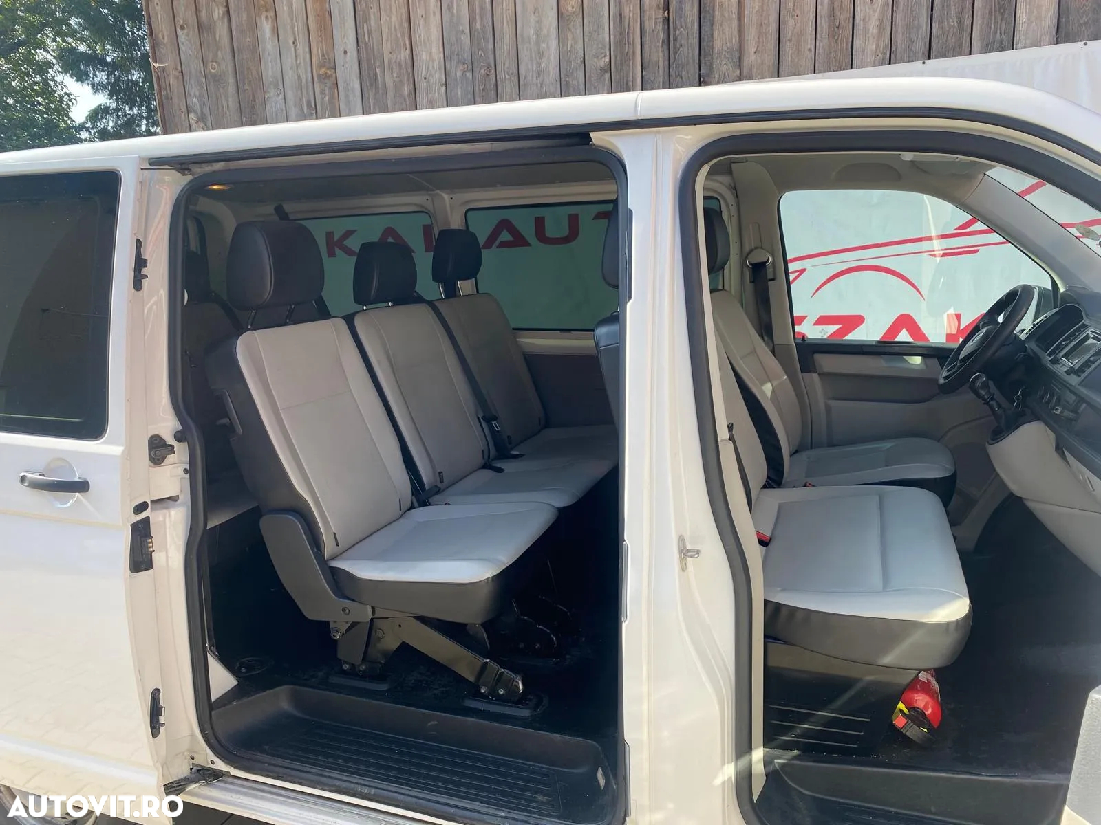 Volkswagen Transporter Kombi T6 2.0 TDI 75 kW LR - 6