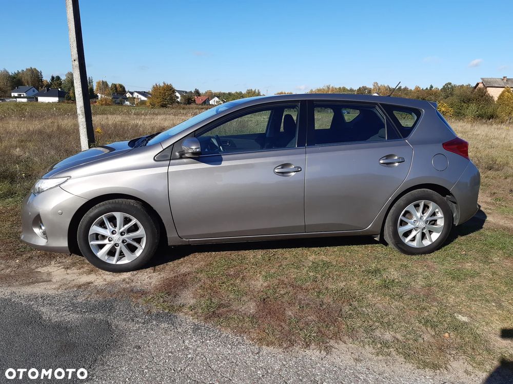 Toyota Auris - 15