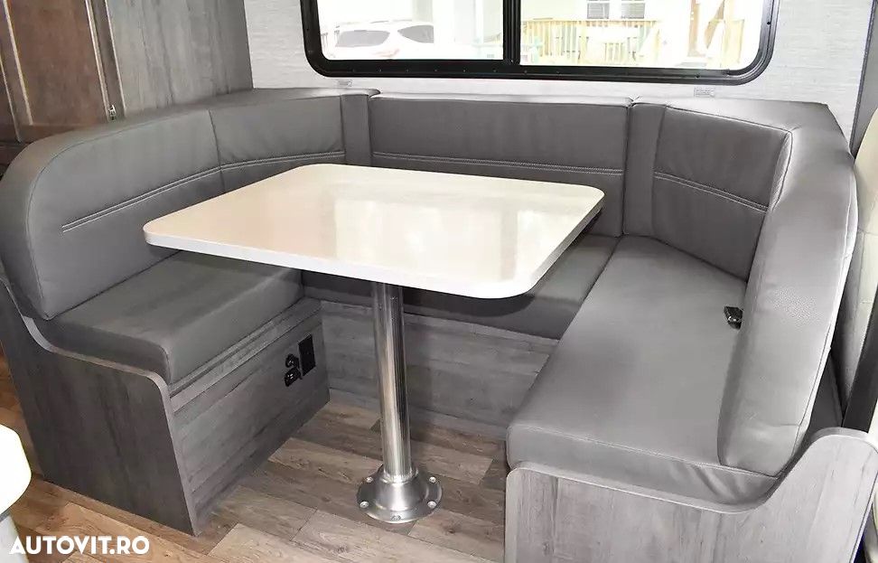 Ford E350 - 21