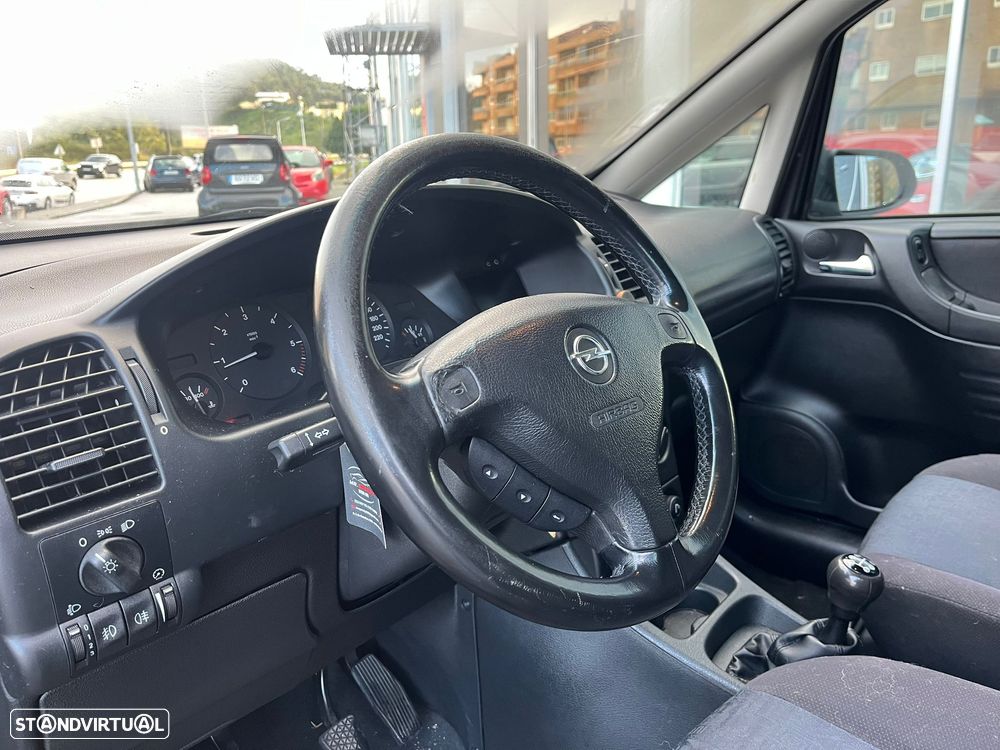 Opel Zafira - 12