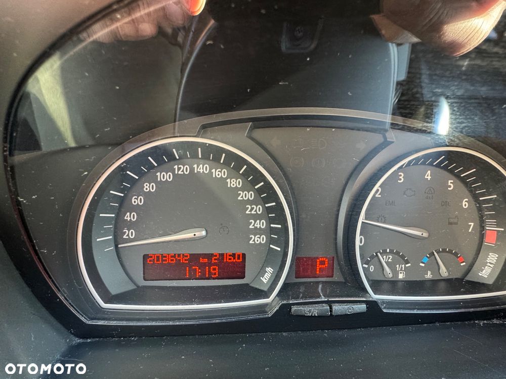 BMW X3 2.5si - 12