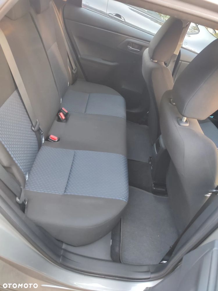 Toyota Auris 1.33 VVT-i Active - 12