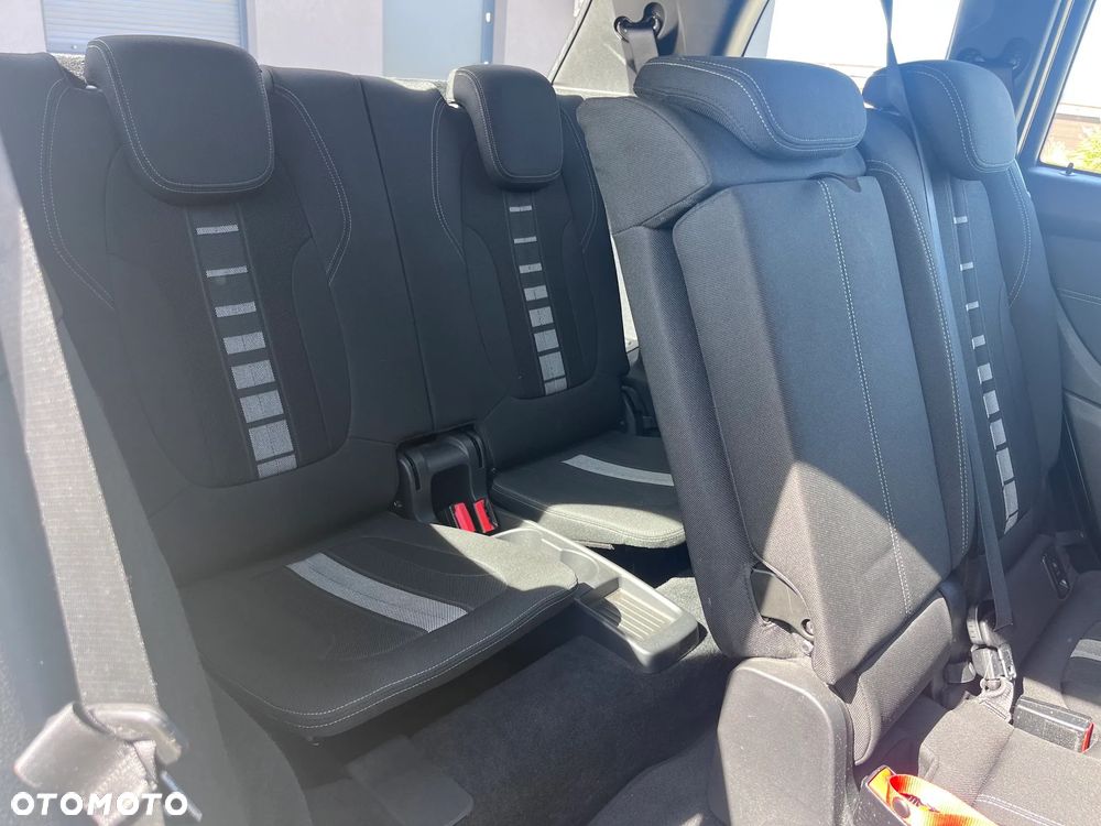 BMW Seria 2 216d Sport Line - 18