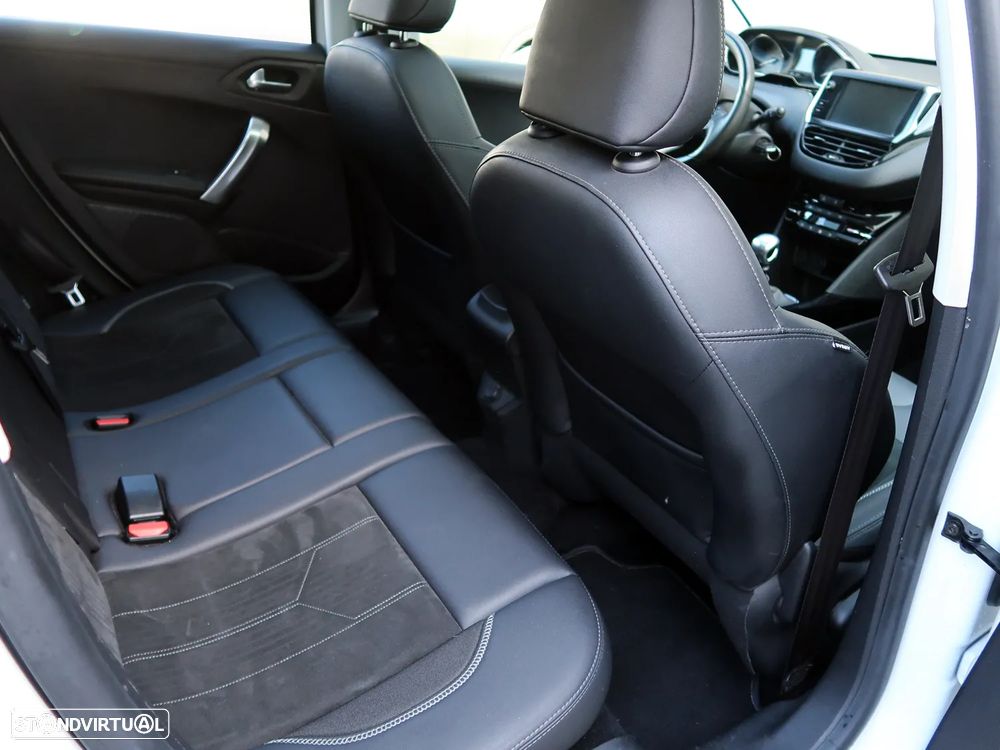 Peugeot 2008 PureTech 130 GPF Stop&Start Crossway - 20