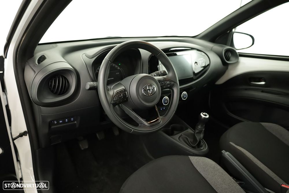 Toyota Aygo X Business Edition - 6