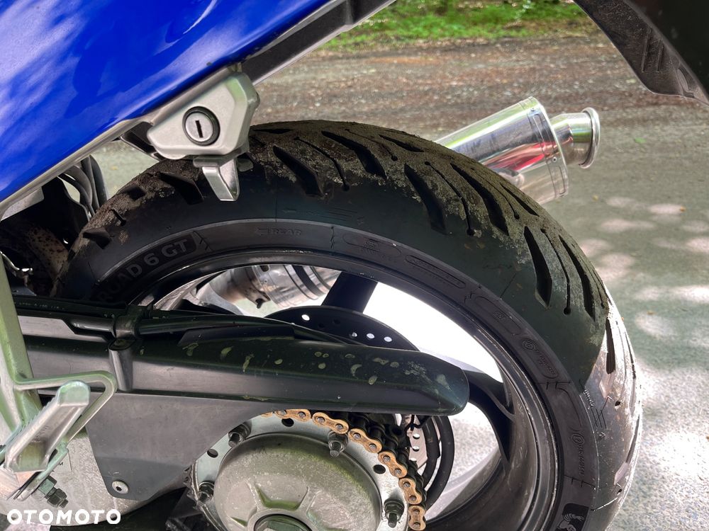 Honda VFR - 4