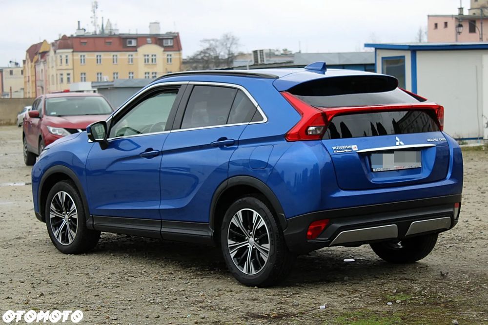 Mitsubishi Eclipse Cross - 8