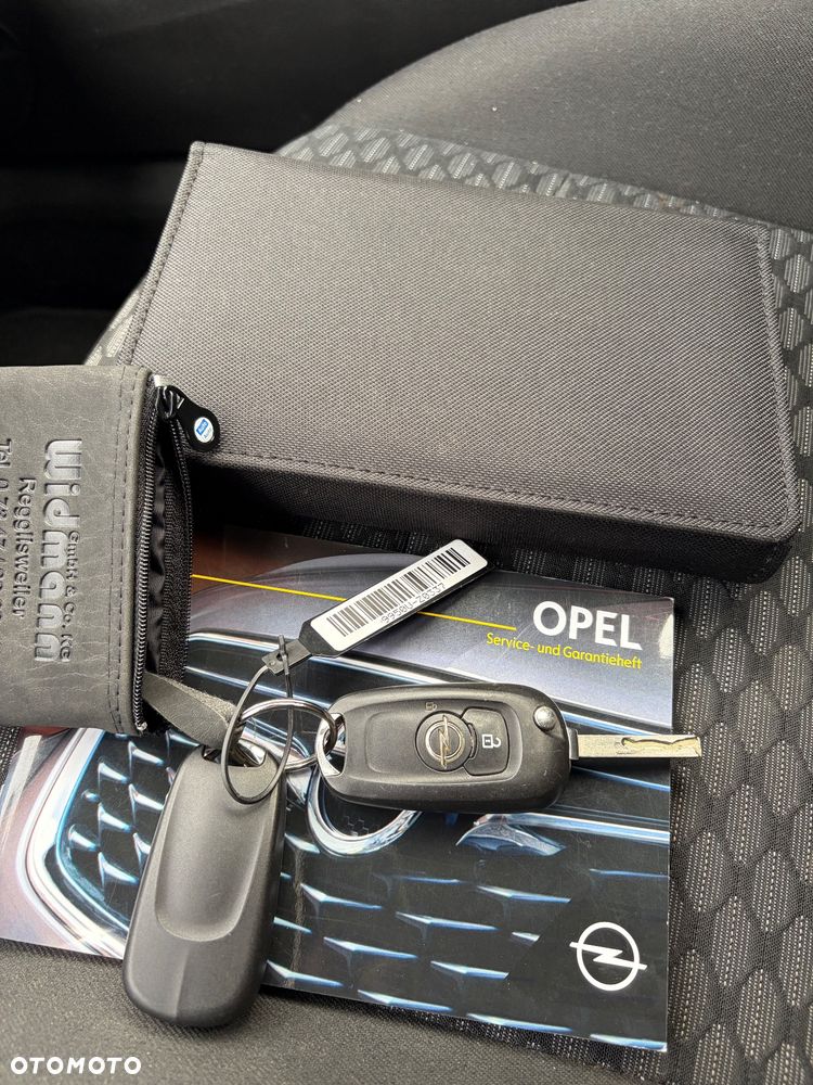 Opel Astra 1.4 Turbo Business - 34