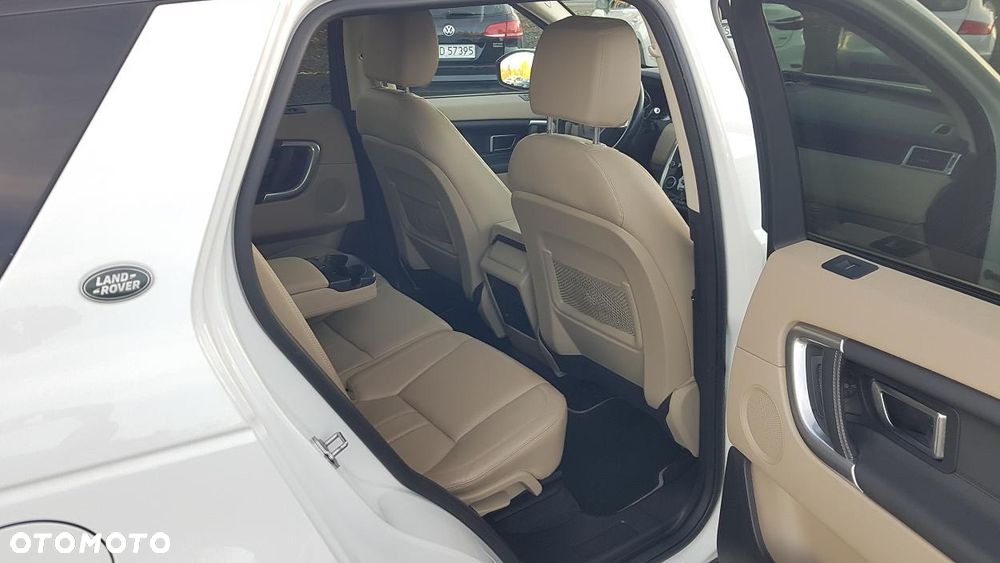 Land Rover Discovery Sport 2.0 TD4 HSE - 29