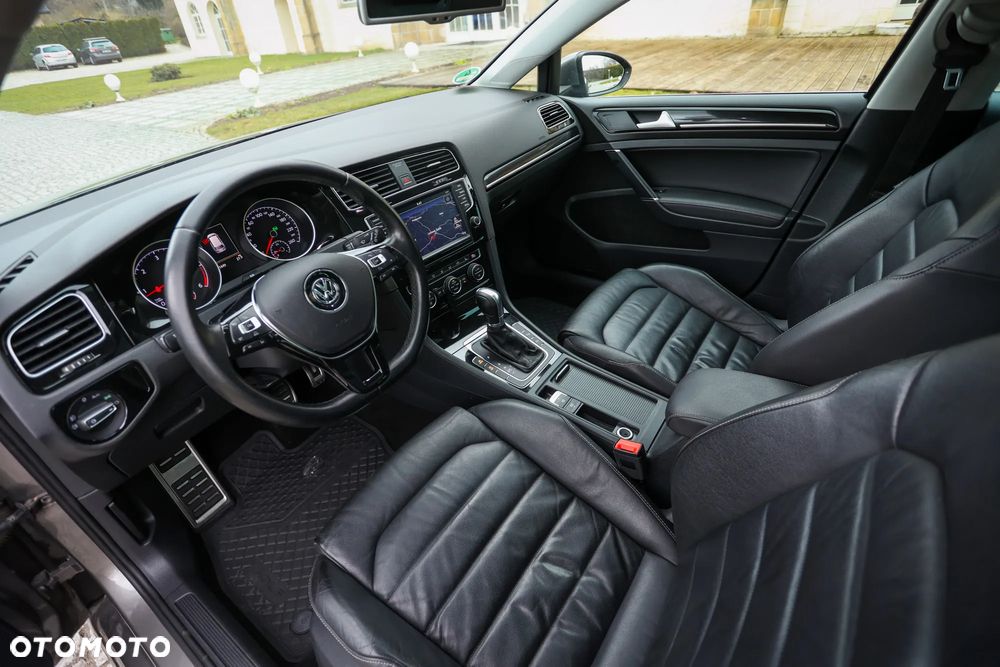 Volkswagen Golf 2.0 TDI BlueMotion Technology DSG Allstar - 20