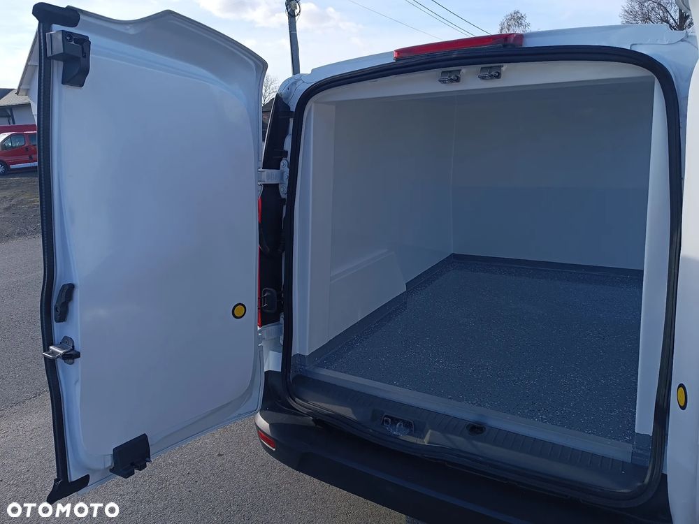 Ford Transit Connect - 14