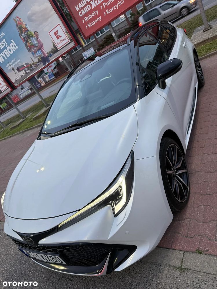 Toyota Corolla 2.0 Hybrid GR Sport Dynamic - 36