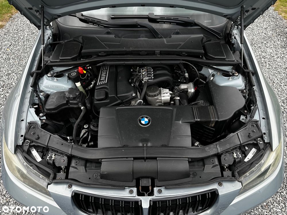 BMW Seria 3 - 38