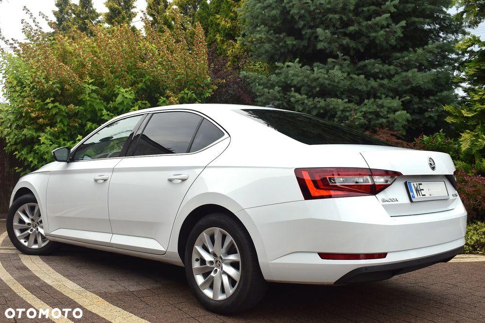 Skoda Superb 2.0 TDI SCR Style - 14