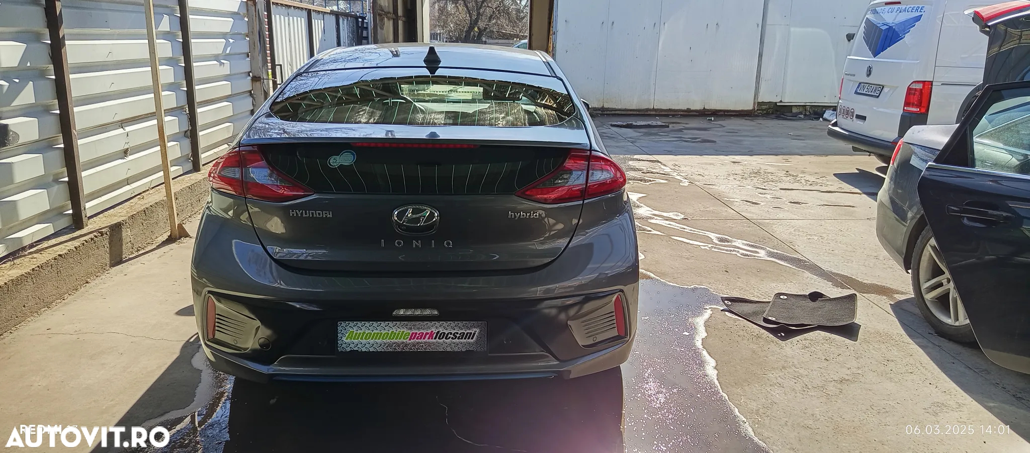 Hyundai IONIQ Hybrid 1.6 GDI Premium - 4