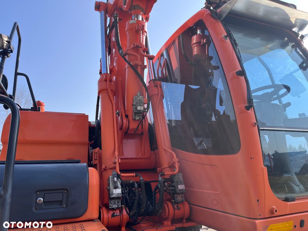 Doosan DX140W - 15