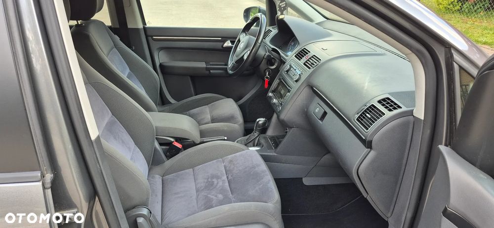 Volkswagen Touran 2.0 TDI DPF Highline Perfectline DSG - 19
