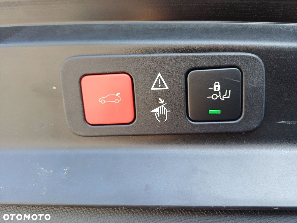 Peugeot 5008 - 30