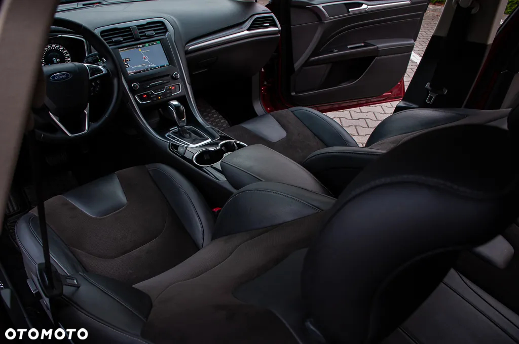 Ford Mondeo 2.0 TDCi Bi-Turbo Titanium PowerShift - 21
