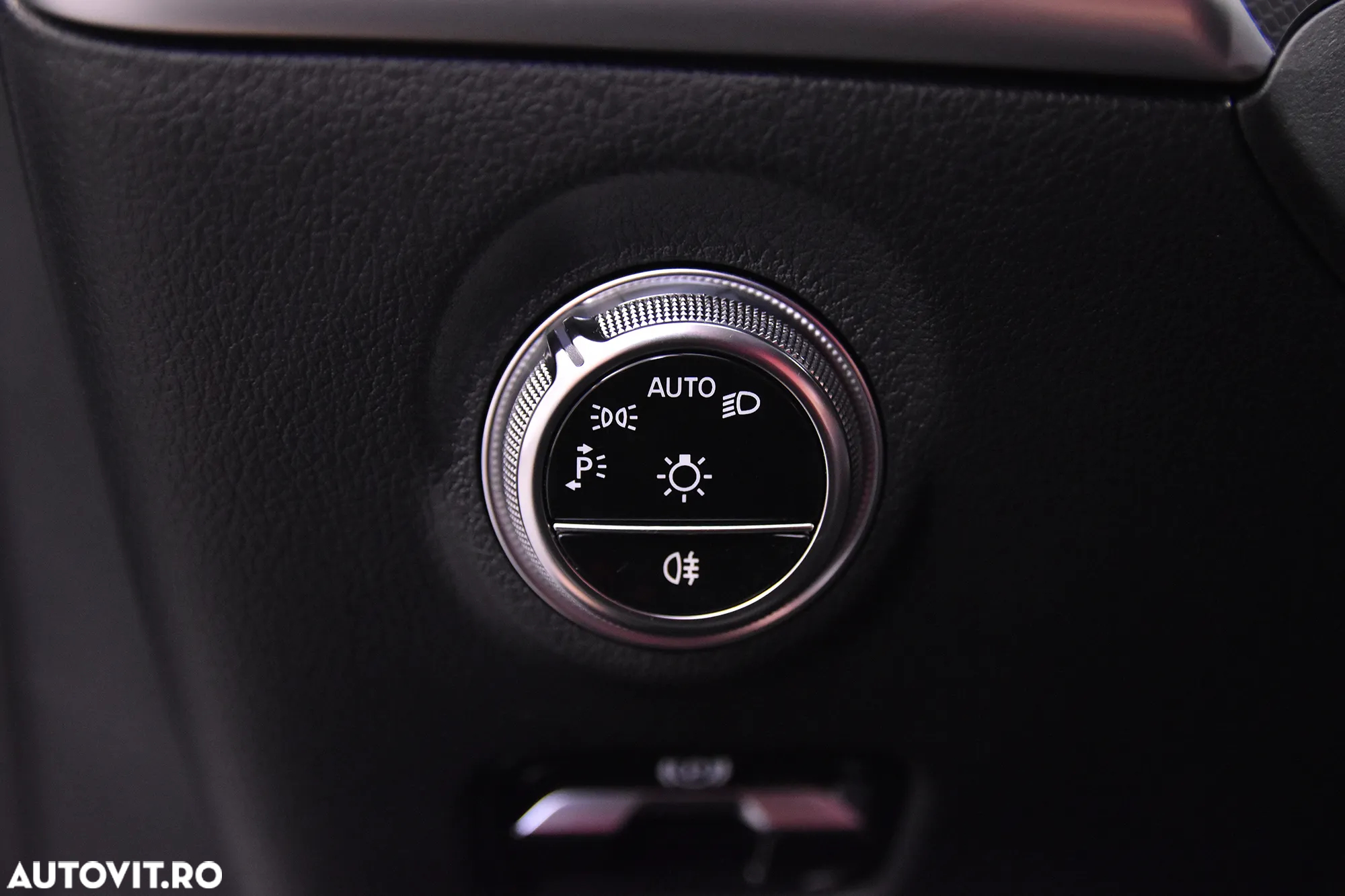 Mercedes-Benz C 300 de 4Matic 9G-TRONIC AMG Line - 15