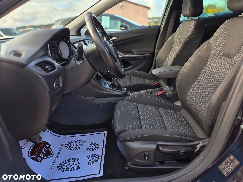 Opel Astra 1.4 Turbo Business - 18